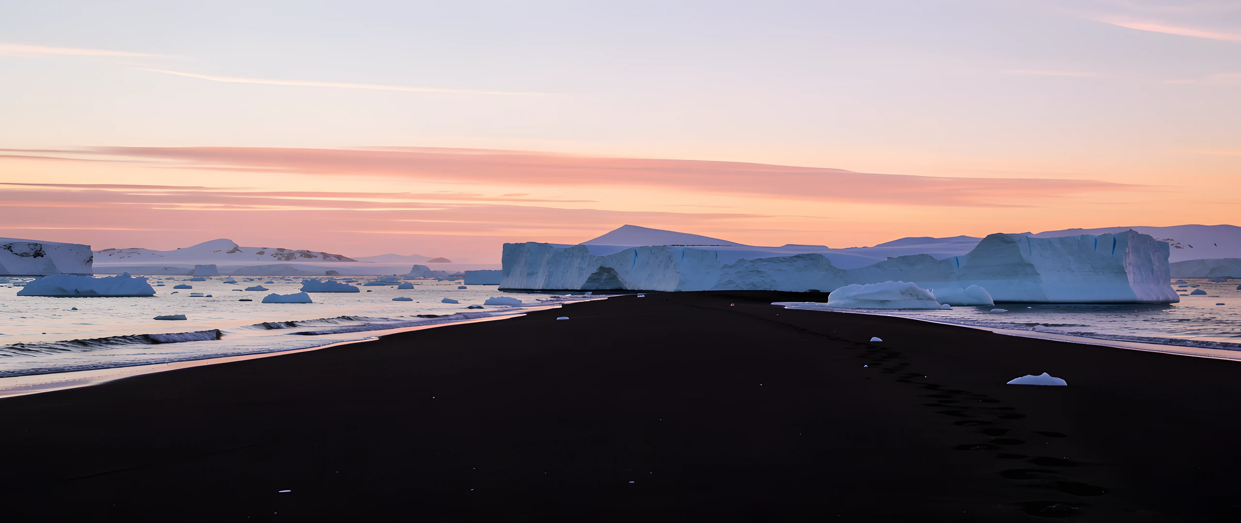 Frozen Ocean Horizon